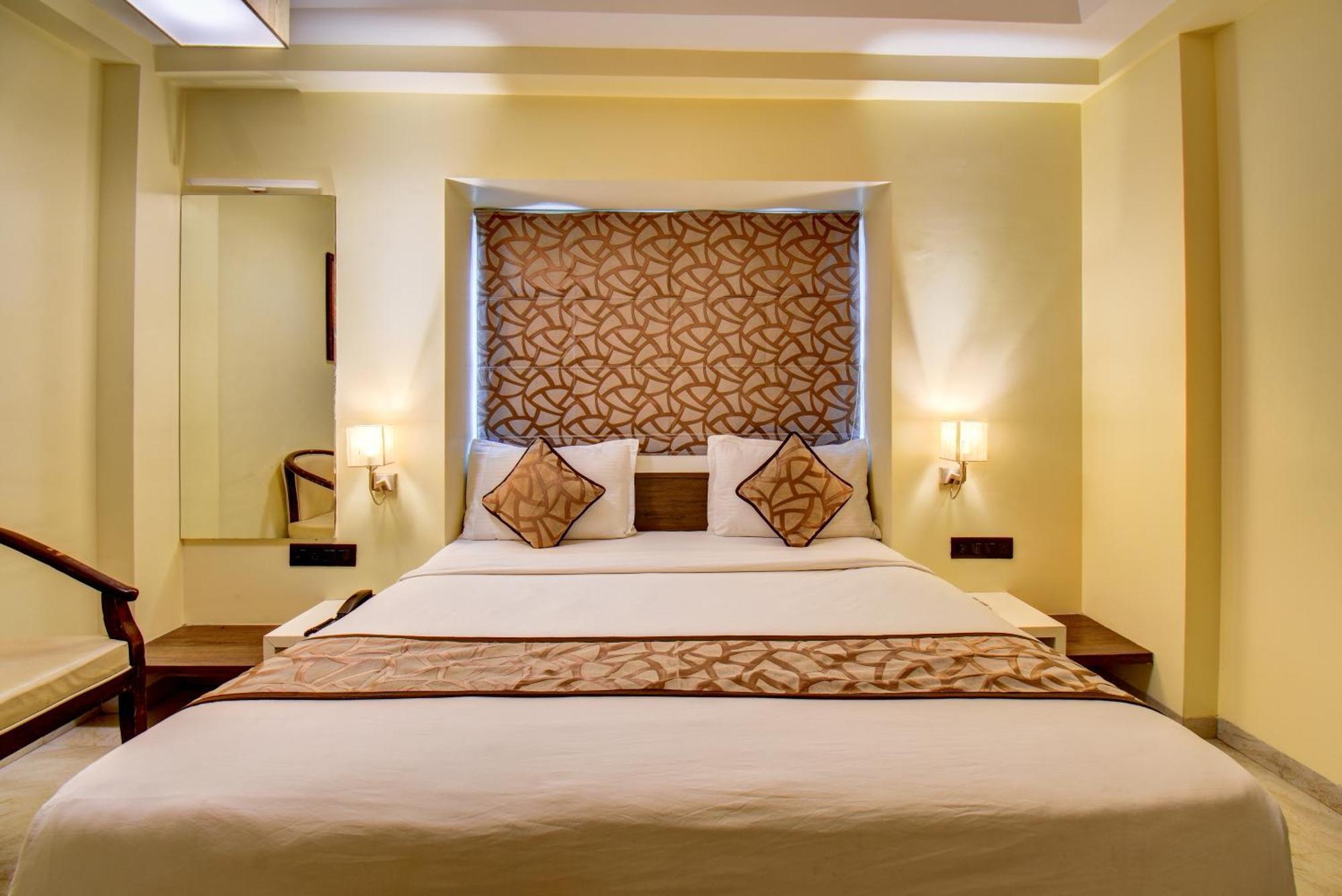 أورانغاباد Hotel Deepali Executive المظهر الخارجي الصورة